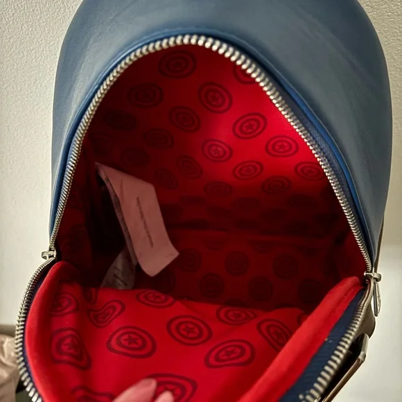 Loungefly Captain America Mini Backpack - Picture 4 of 5